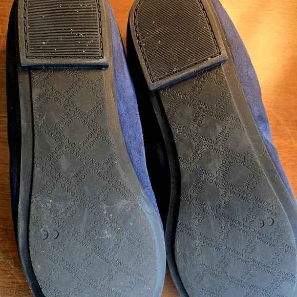 Vionic Tiegan Navy Blue, Cap Toe Flats - Picture 6 of 9